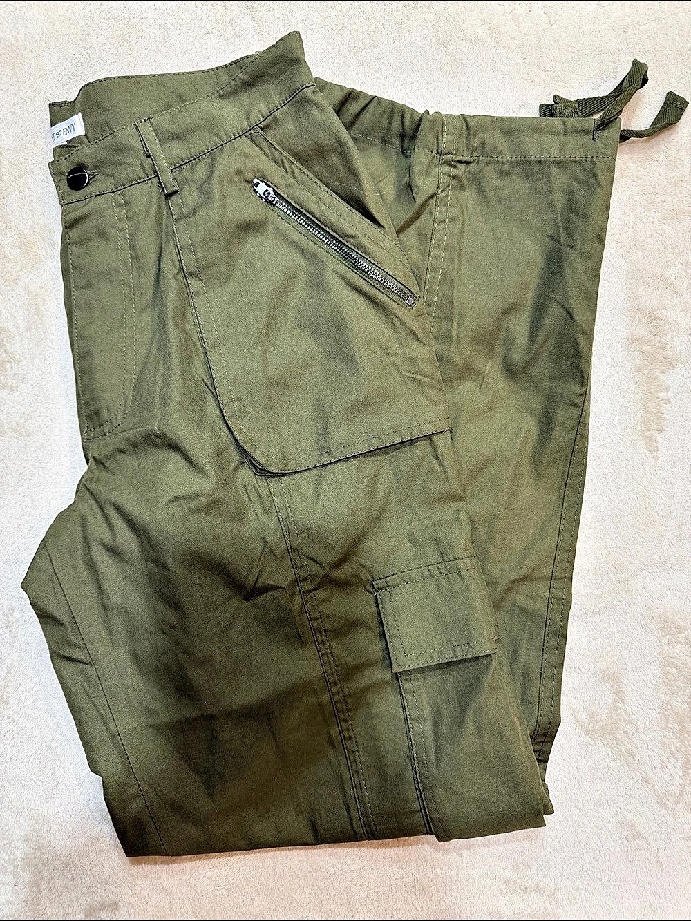 Sweet Envy Women's Cargo Capris in Green Size Medium